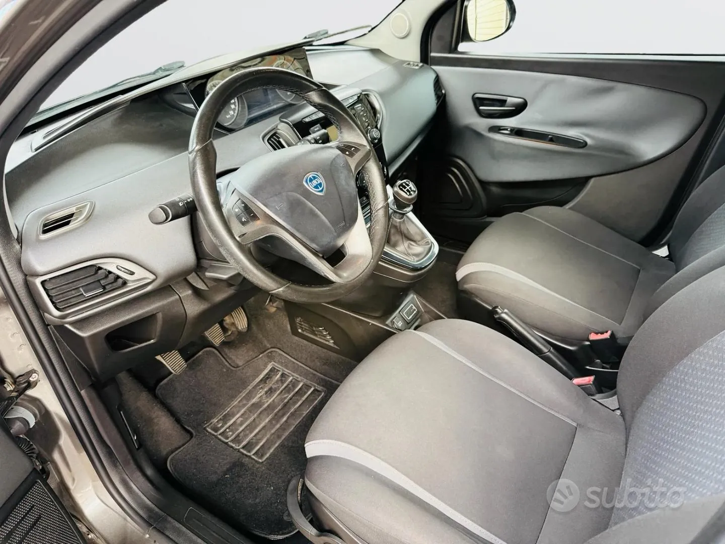 Lancia Ypsilon 2017 photo 5