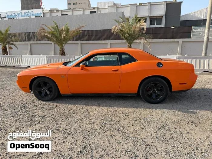 Dodge Challenger 2012 photo 2