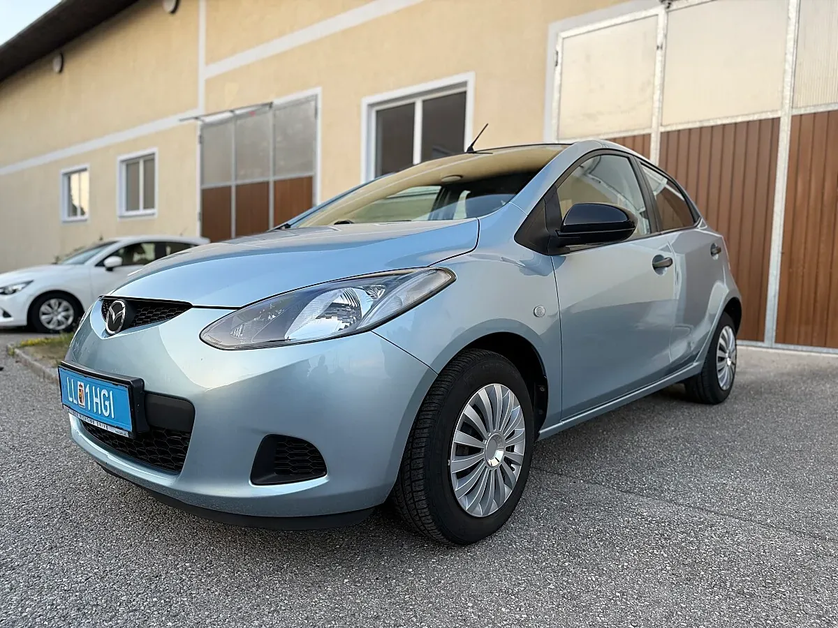Mazda Mazda2 2008 photo 2