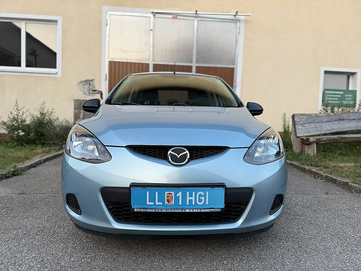 Mazda Mazda2