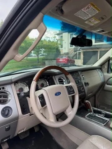 Ford Expedition 2010 photo 4