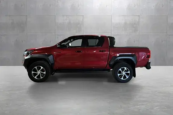 Toyota Hilux 2025 photo 2