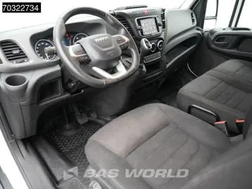 Iveco Daily 2023 photo 3