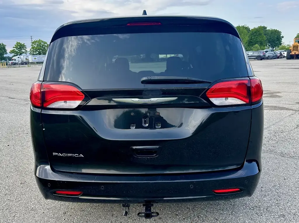 Chrysler Pacifica 2017 photo 4
