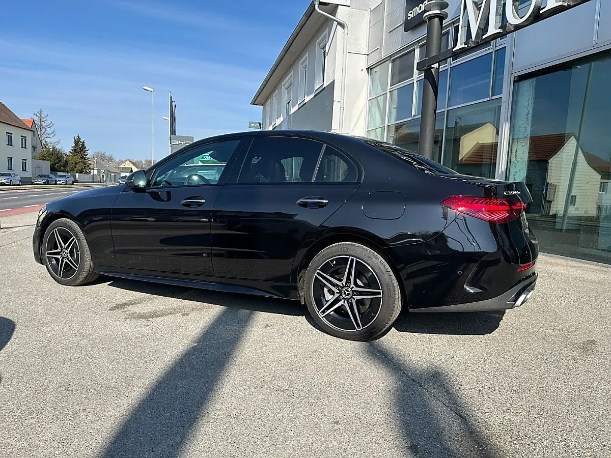 Mercedes-Benz C-Class 2025 photo 3