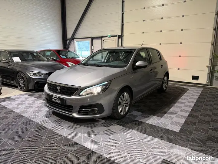 Peugeot 308 2019 photo 3