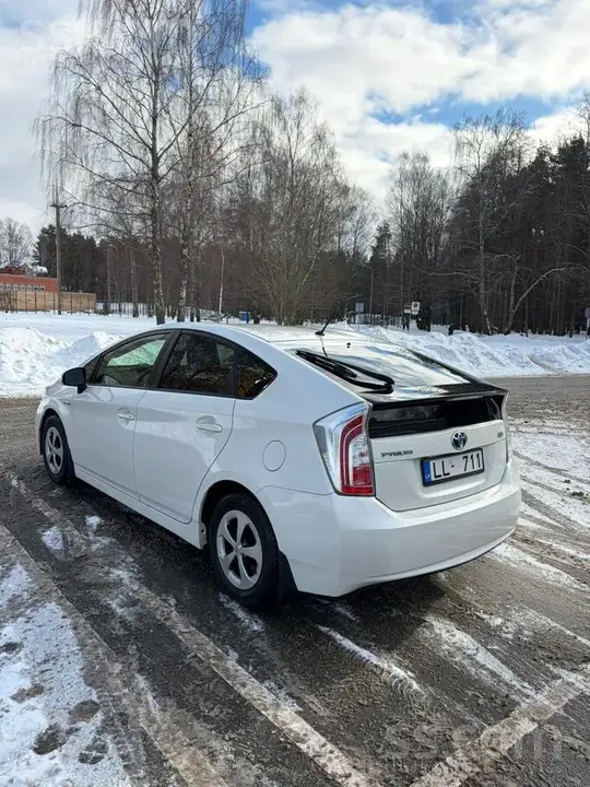 Toyota Prius 2014 photo 5