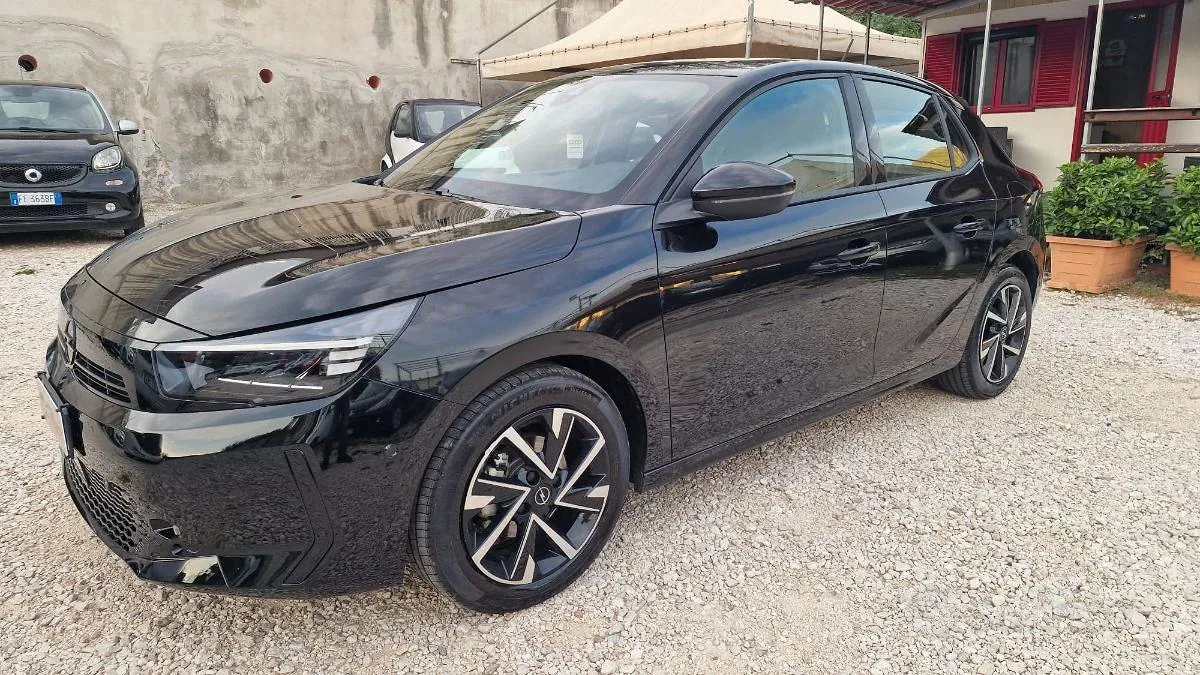 Opel Corsa 2024 photo 3