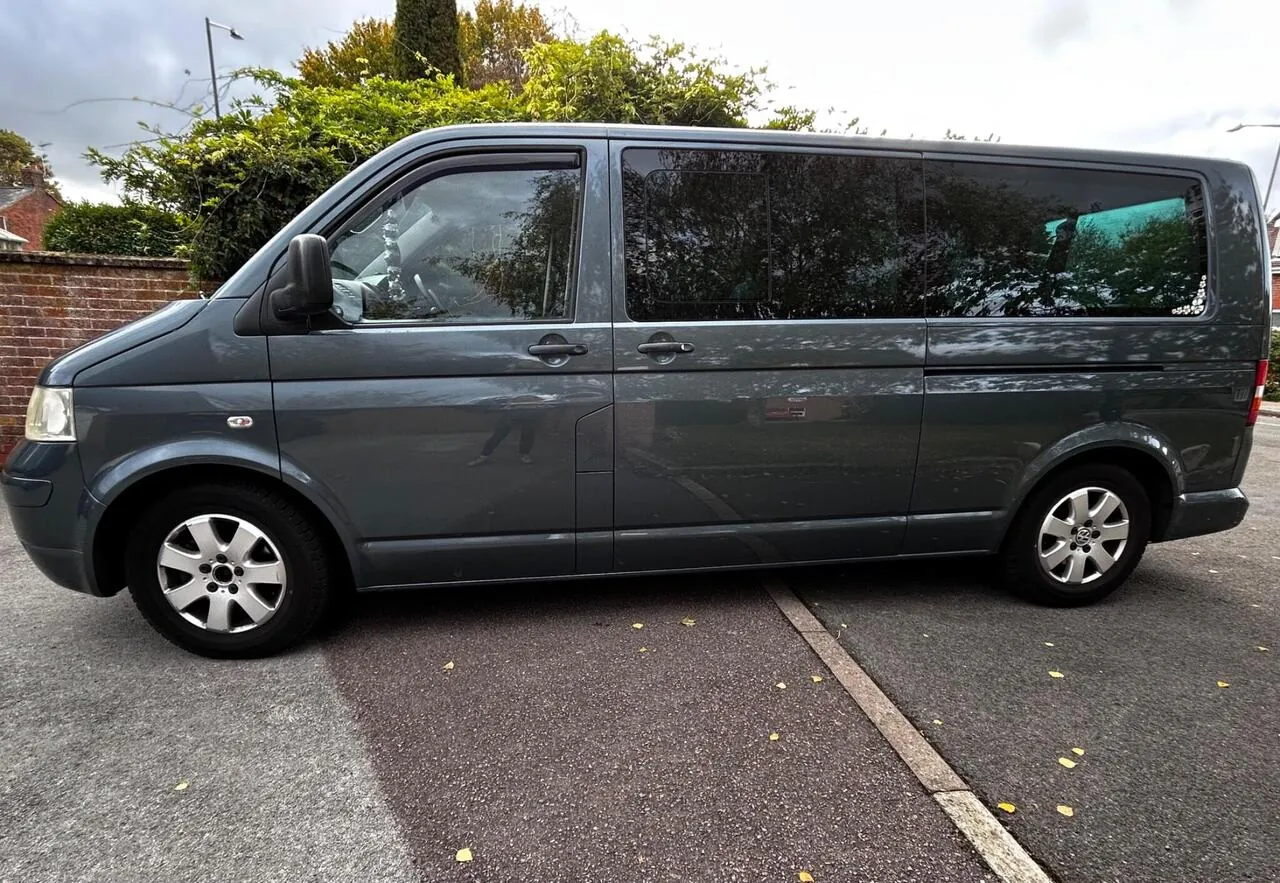 Volkswagen Transporter 2008 photo 4