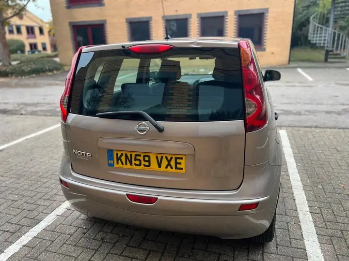 Nissan Note 2009 photo 5