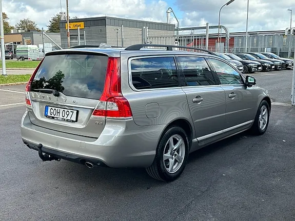 Volvo V70 2015 photo 5