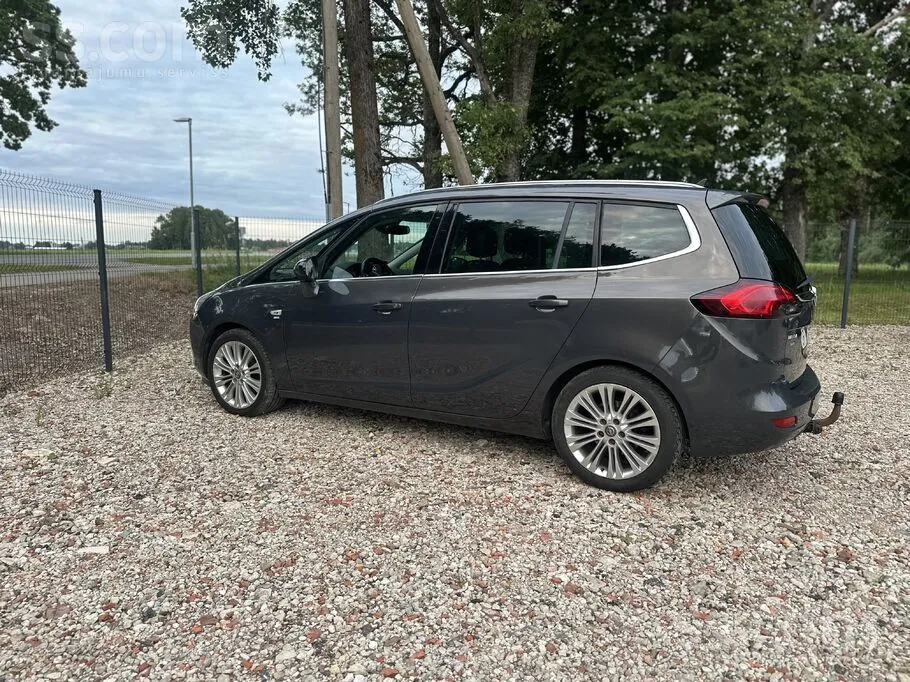 Opel Zafira 2012 photo 4