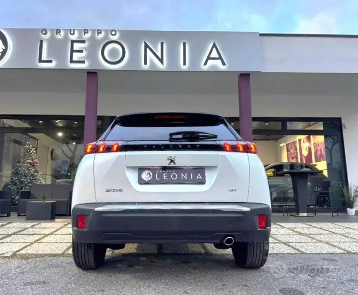 Peugeot 2008 2023 photo 5