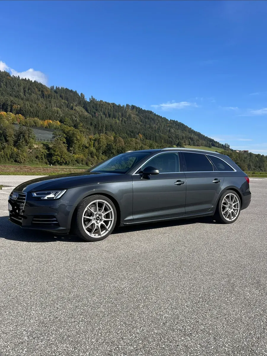 Audi A4 Avant 2017 photo 2