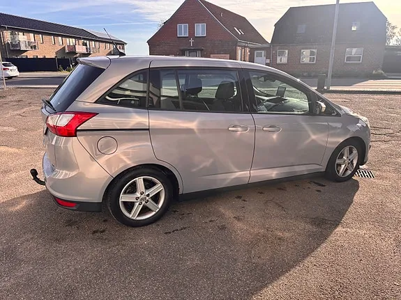 Ford Grand C-Max 2011 photo 3