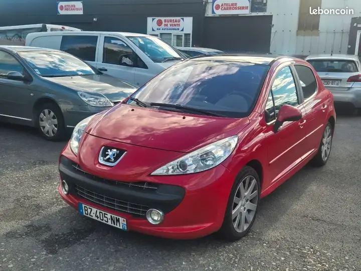 Peugeot 207 2008 photo 2