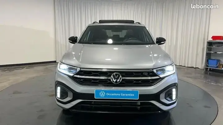 Volkswagen T-Roc 2025 photo 2