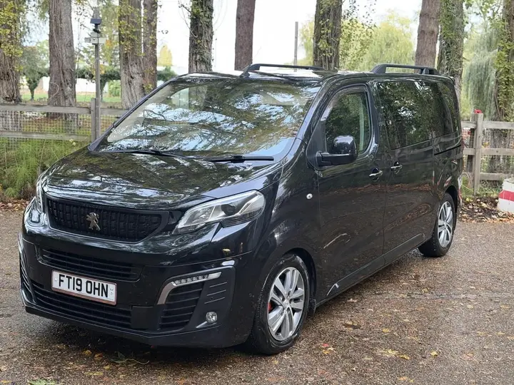 Peugeot Traveller 2019 photo 5