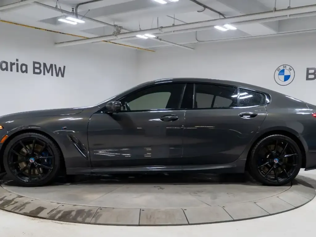 BMW 8 Series 2021 photo 2