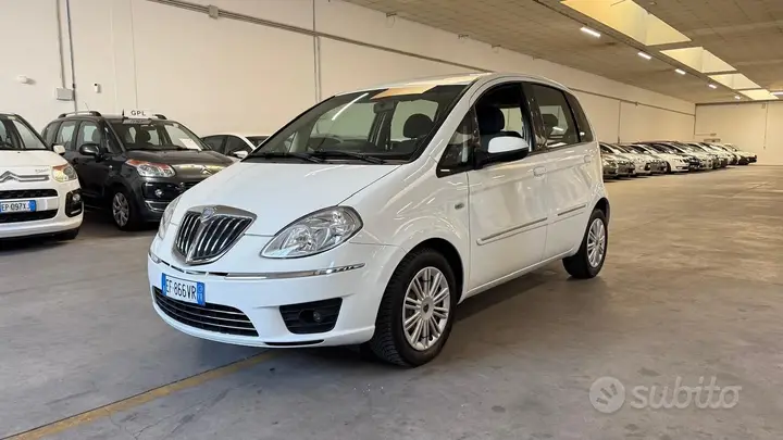 Lancia Musa 2011 photo 3