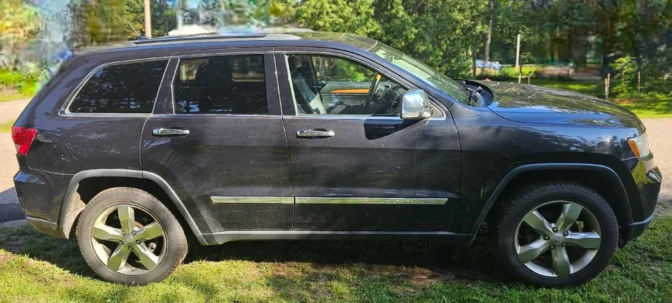 Jeep Grand Cherokee 2013 photo 2