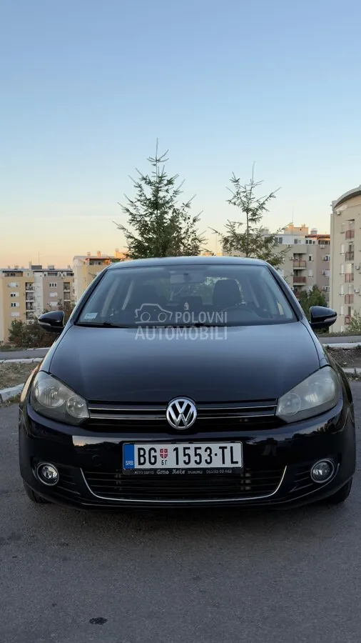 Volkswagen Golf 2011 photo 2