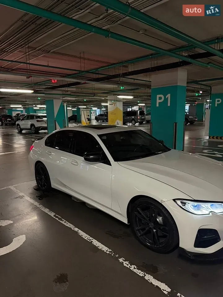 BMW 3 Series 2020 photo 3