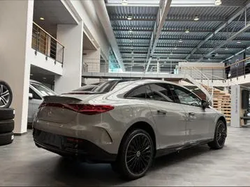 Mercedes-Benz Eqe photo 3