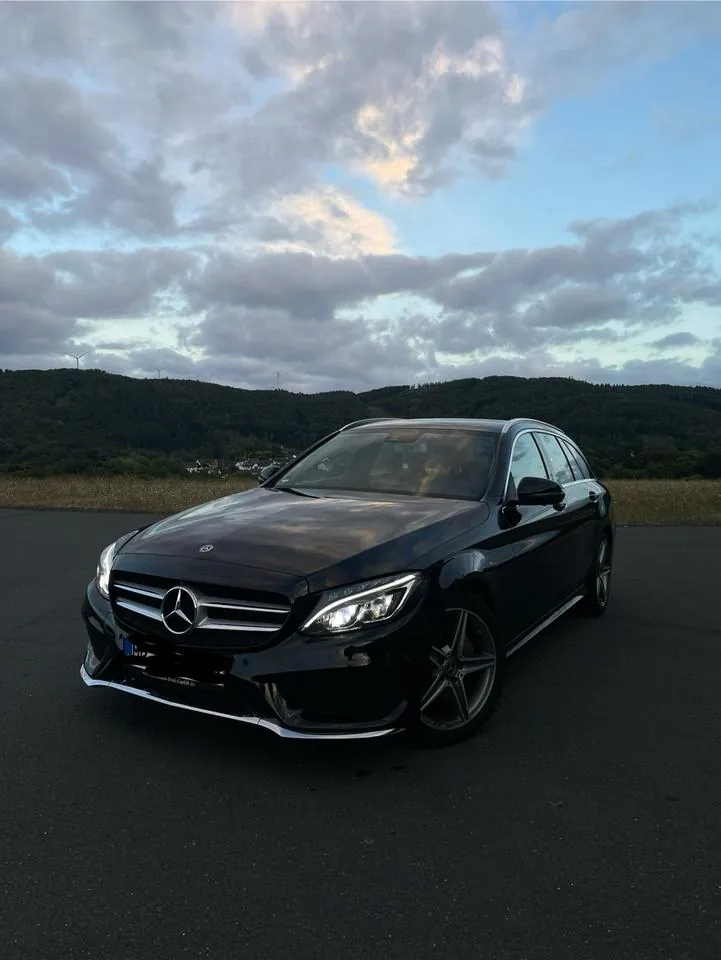 Mercedes-Benz C220D