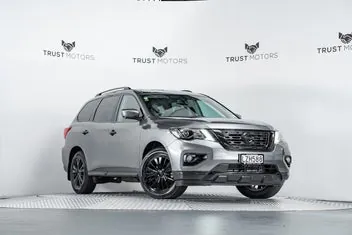 Nissan Pathfinder 2019 photo 2
