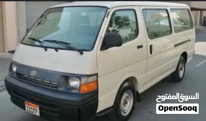 Toyota Hiace 1999 photo 2