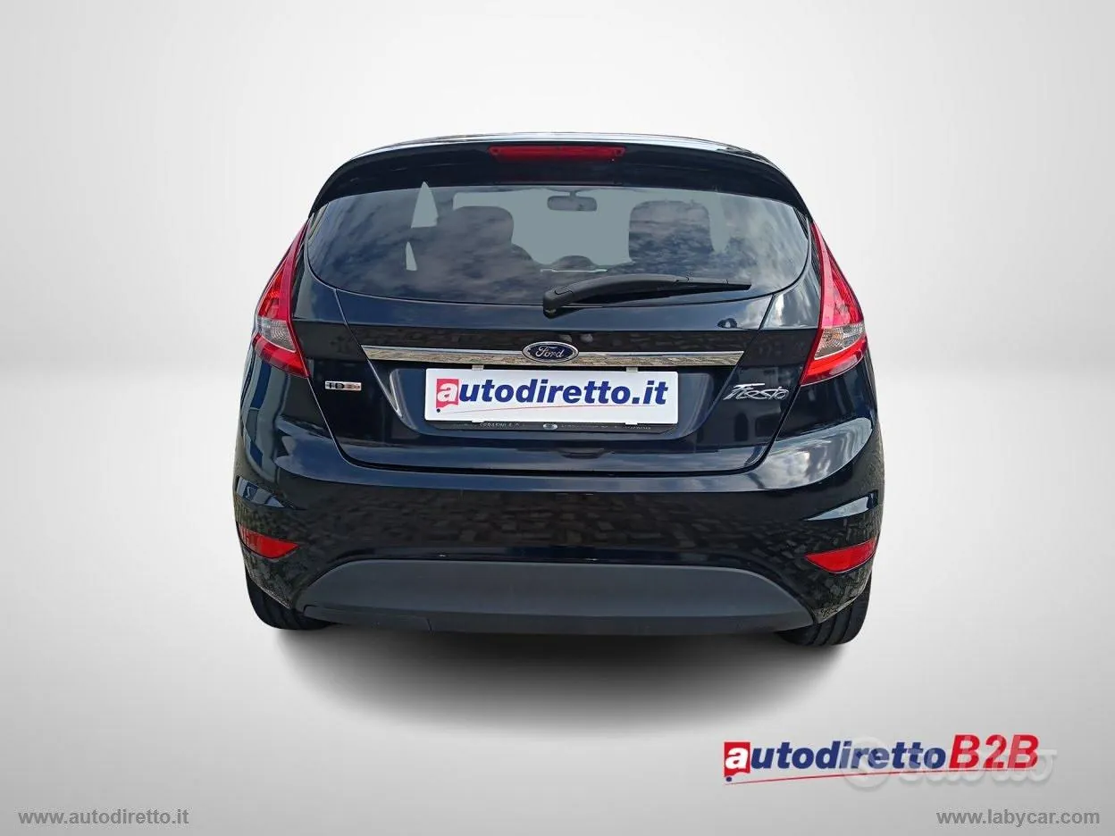 Ford Fiesta 2010 photo 3