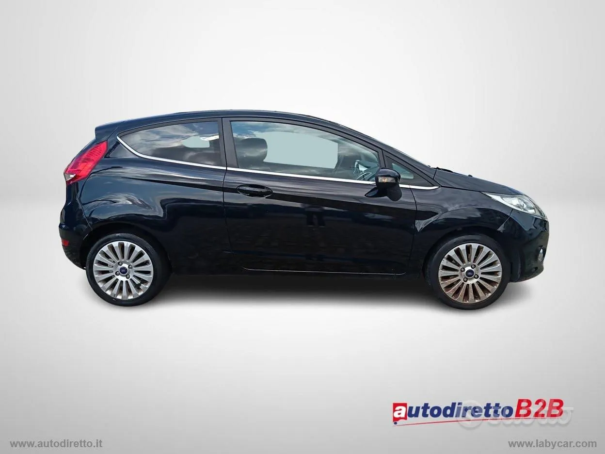 Ford Fiesta 2010 photo 5