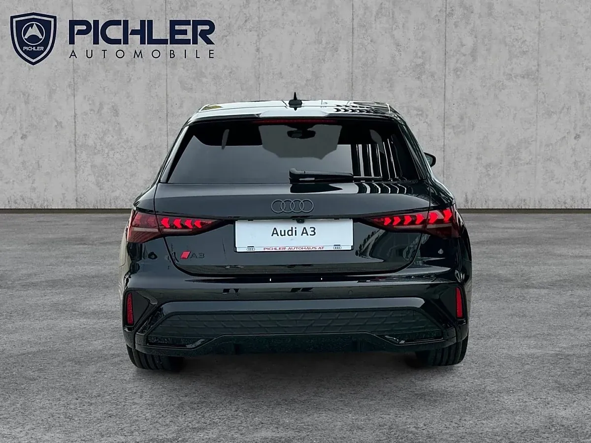 Audi A3 2024 photo 3