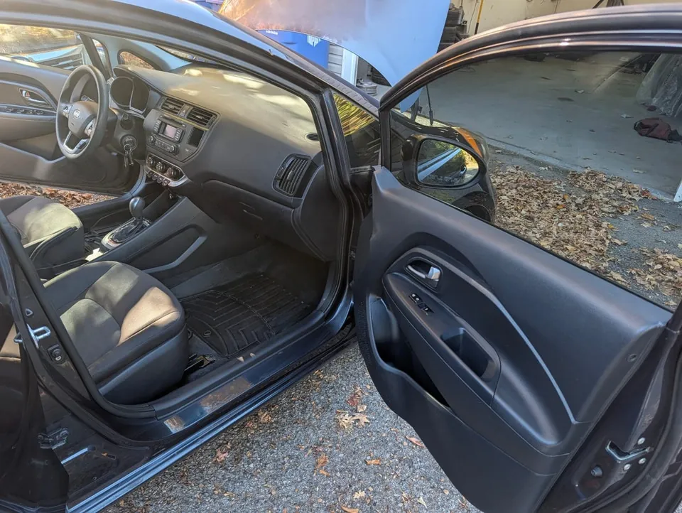 Kia Rio 2013 photo 3