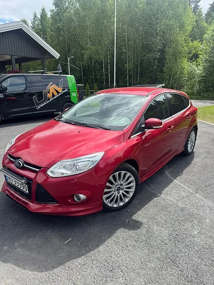 Ford Focus 2013 photo 2