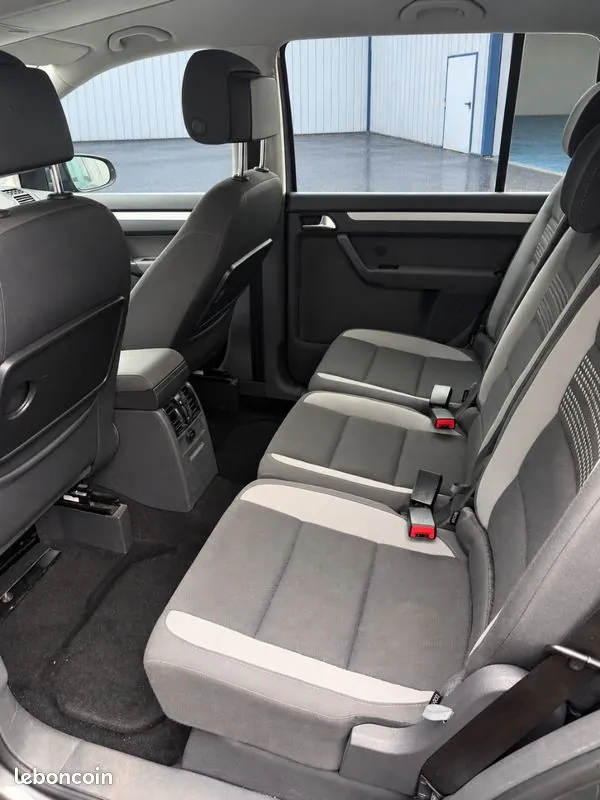 Volkswagen Touran 2013 photo 4