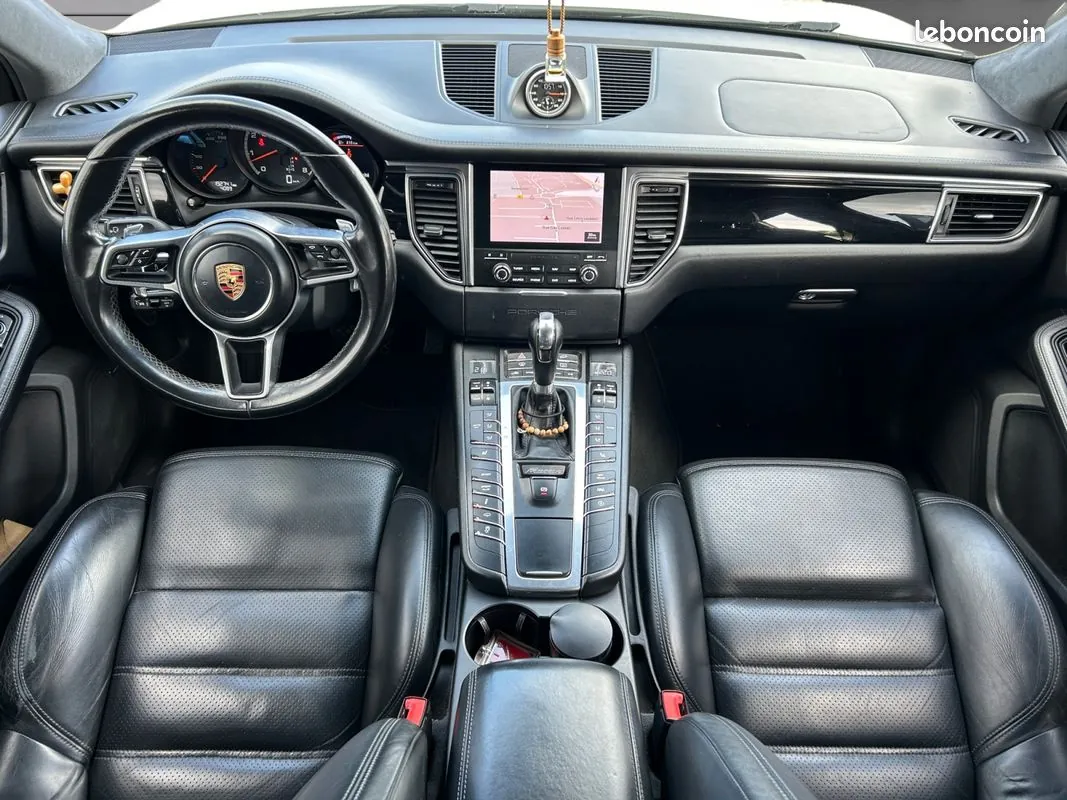 Porsche Macan 2016 photo 2