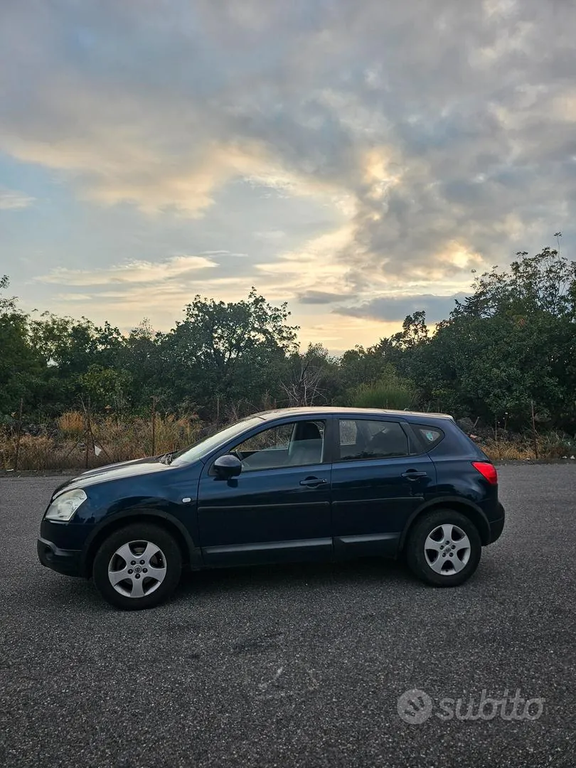 Nissan Qashqai 2009 photo 2
