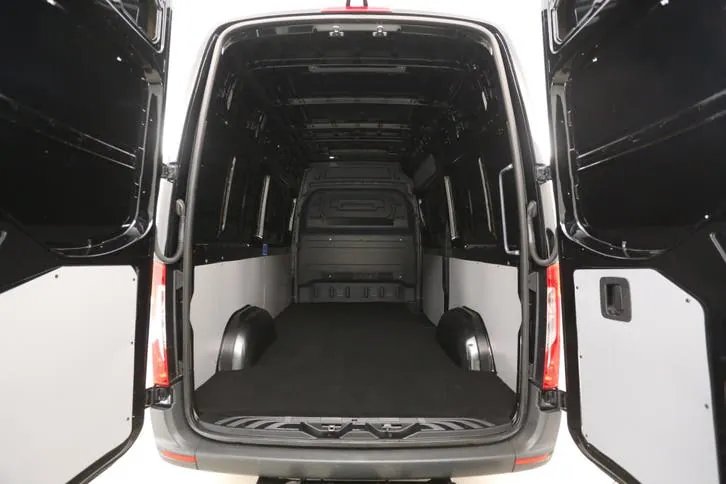 Mercedes-Benz Sprinter 2021 photo 3