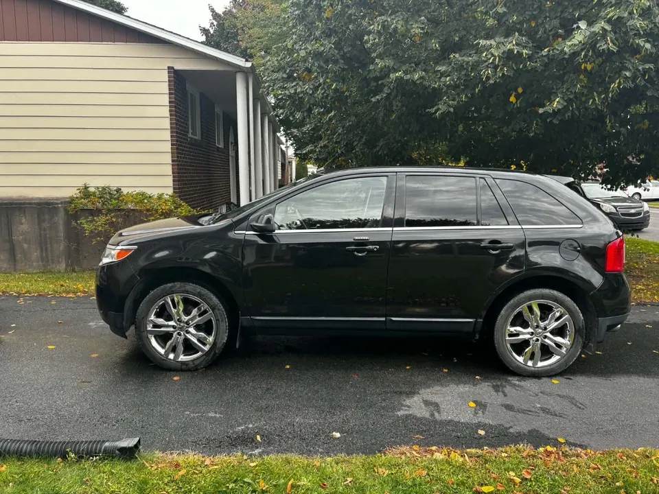 Ford Edge 2011 photo 3