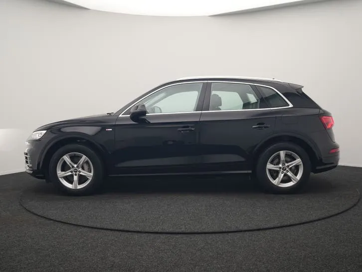 Audi Q5 2020 photo 2