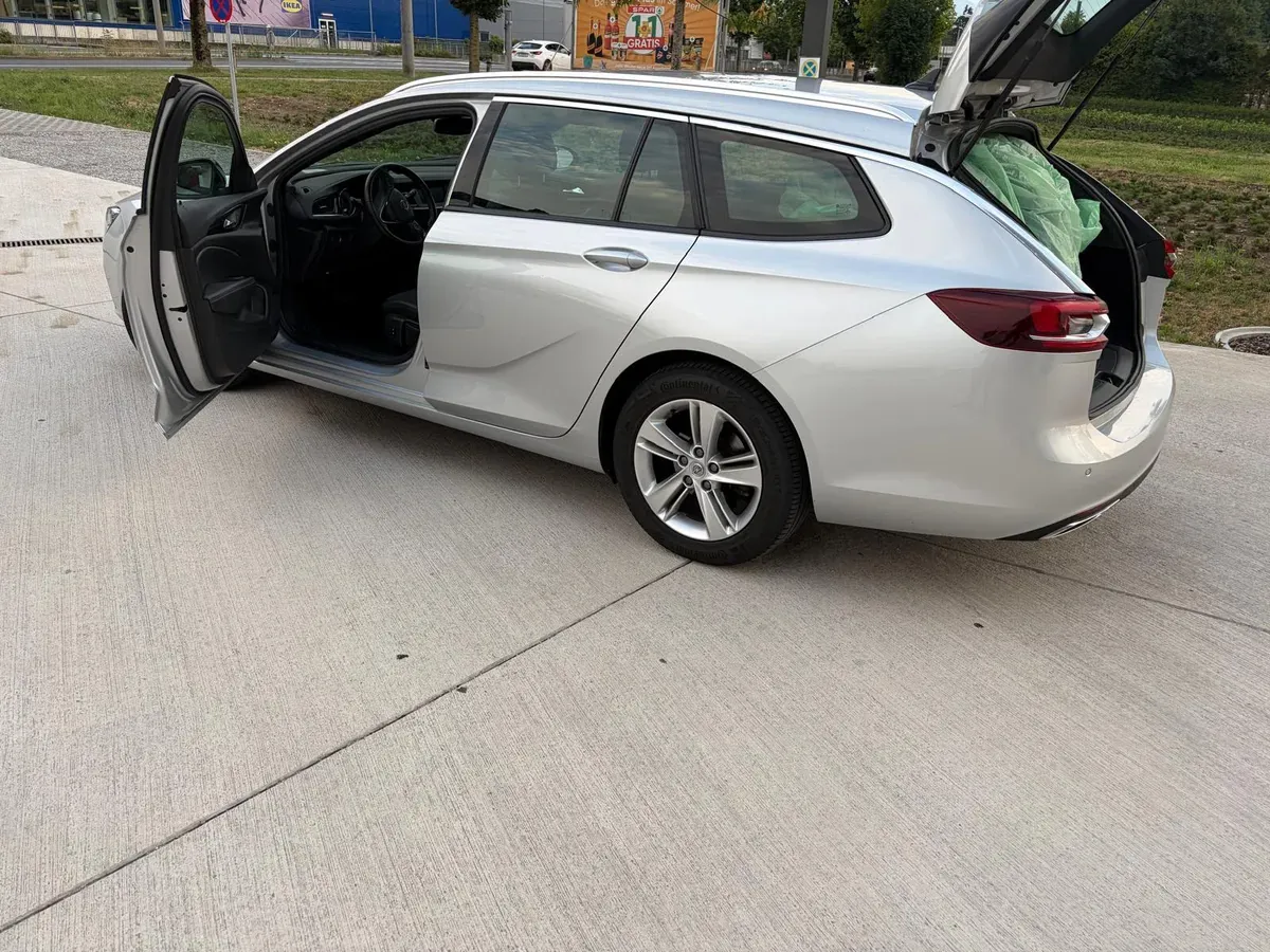 Opel Insignia 2021 photo 2