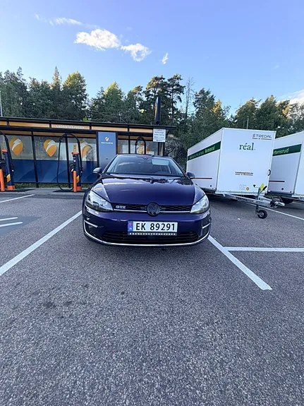 Volkswagen E-Golf 2018 photo 2