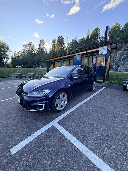 Volkswagen E-Golf 2018 photo 3