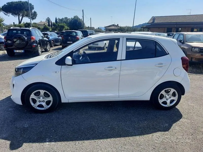 Kia Picanto 2022 photo 4
