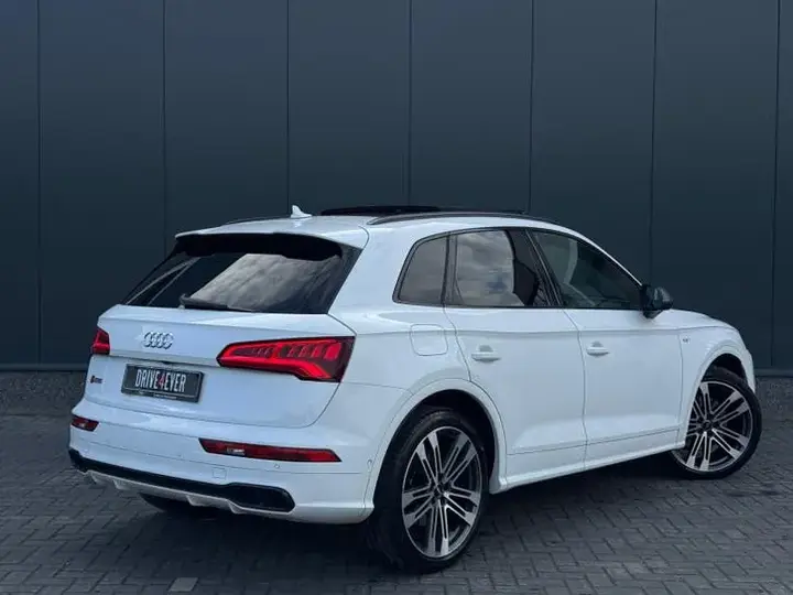 Audi Sq5 2017 photo 3