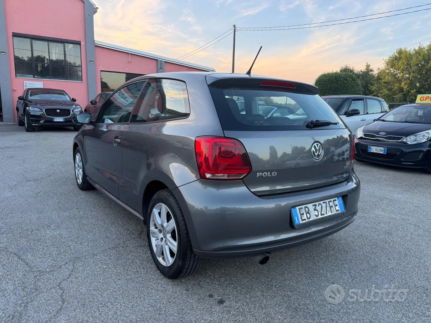 Volkswagen Polo 2010 photo 3
