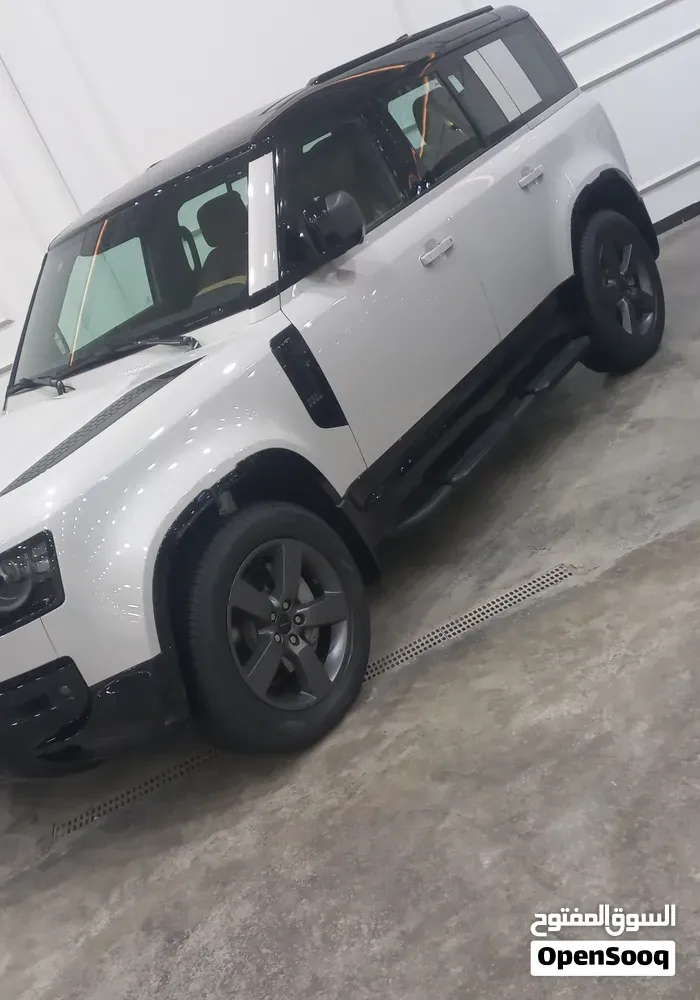 Land Rover Defender 2026 photo 3