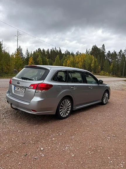 Subaru Legacy 2014 photo 3